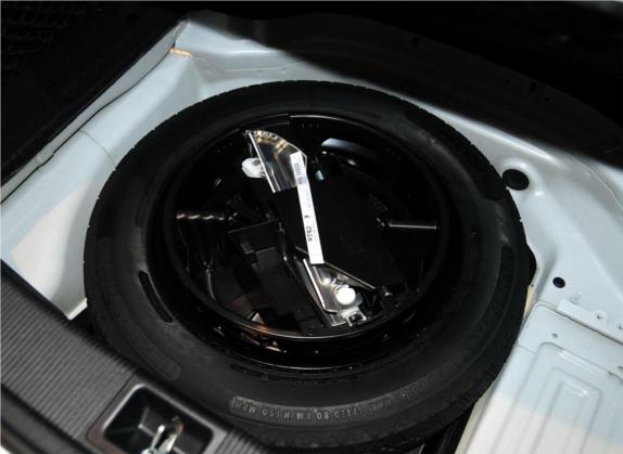 奔驰C级(进口) 2013款 C 180 轿跑版 其他细节类   备胎