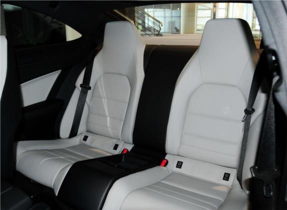 奔驰C级(进口) 2013款 C 180 轿跑版 车厢座椅   后排空间