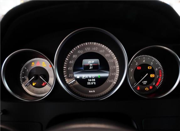 奔驰C级(进口) 2013款 C 180 轿跑版 中控类   仪表盘