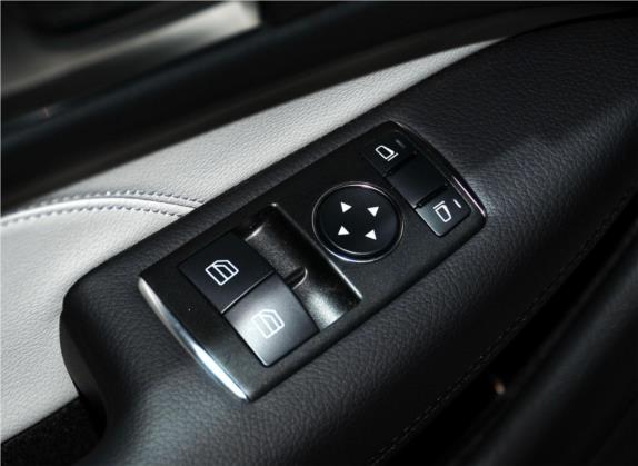 奔驰C级(进口) 2013款 C 180 轿跑版 车厢座椅   门窗控制
