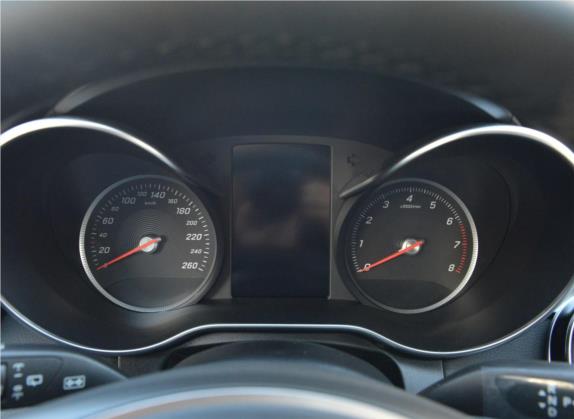 奔驰C级(进口) 2017款 C 180 旅行轿车 中控类   仪表盘