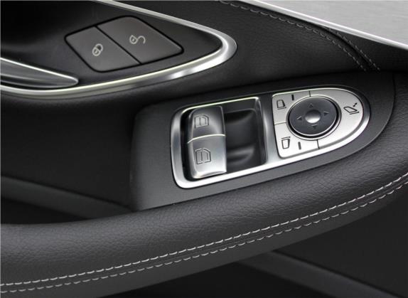 奔驰C级(进口) 2017款 C 200 4MATIC 轿跑版 车厢座椅   门窗控制