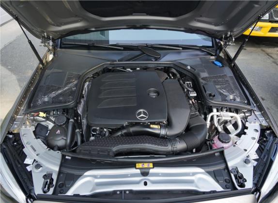 奔驰C级(进口) 2020款 C 260 轿跑车 其他细节类   发动机舱