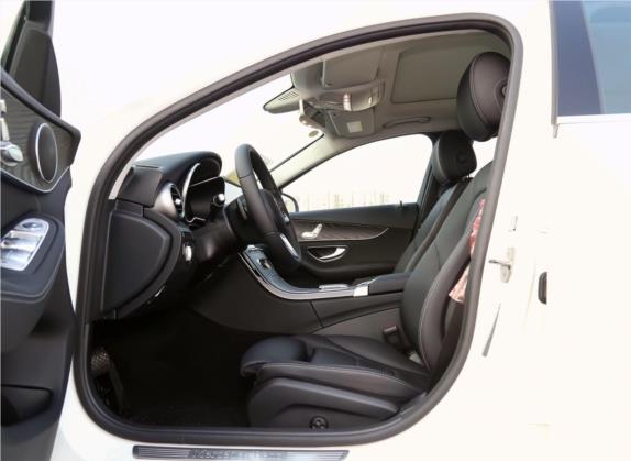奔驰C级(进口) 2020款 C 200 旅行轿车 车厢座椅   前排空间