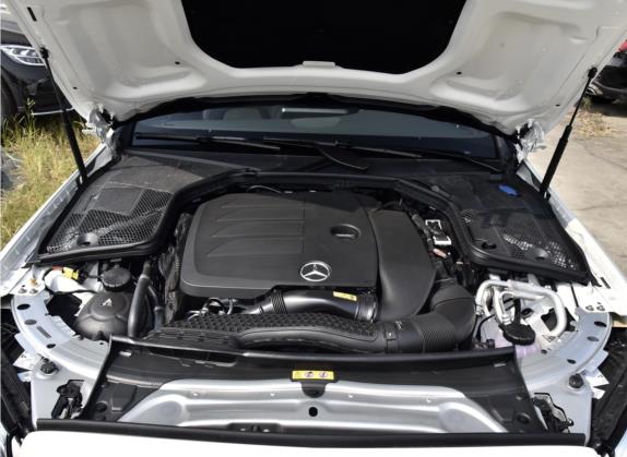 奔驰C级(进口) 2023款 C 260 轿跑车 其他细节类   发动机舱