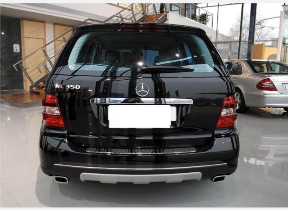 奔驰M级 2006款 ML 350 运动型 外观   正后