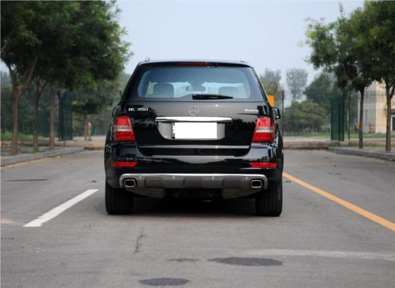 奔驰M级 2010款 ML 350 4MATIC豪华型特别版 外观   正后
