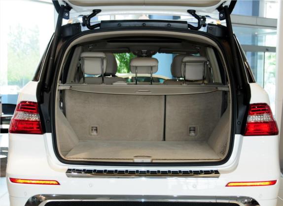 奔驰M级 2012款 ML 350 动感型 车厢座椅   后备厢
