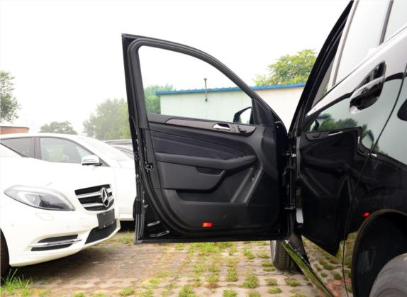 奔驰M级 2014款 ML 350 CDI 4MATIC 车厢座椅   前门板