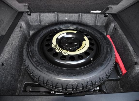 奔驰M级 2015款 ML 320 4MATIC 其他细节类   备胎