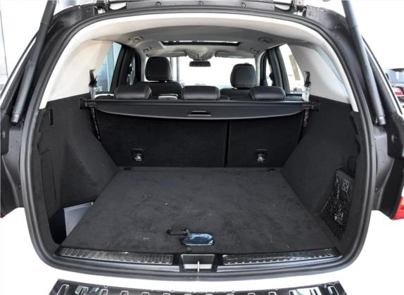 奔驰M级 2015款 ML 320 4MATIC 车厢座椅   后备厢