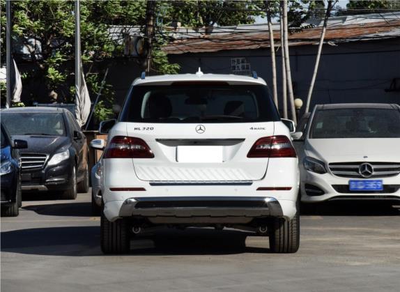 奔驰M级 2015款 ML 320 4MATIC 外观   正后
