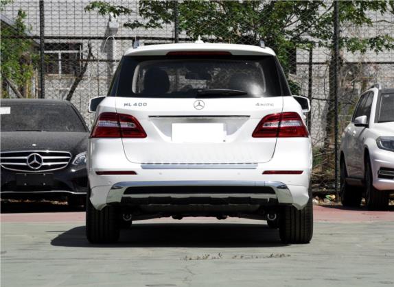 奔驰M级 2015款 ML 400 4MATIC动感型 外观   正后