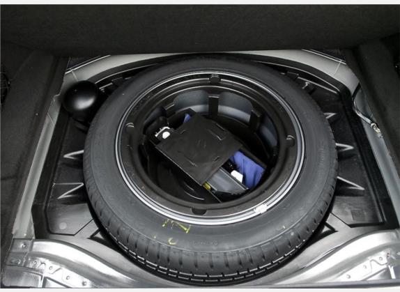 奔驰S级 2008款 S 600 L 其他细节类   备胎