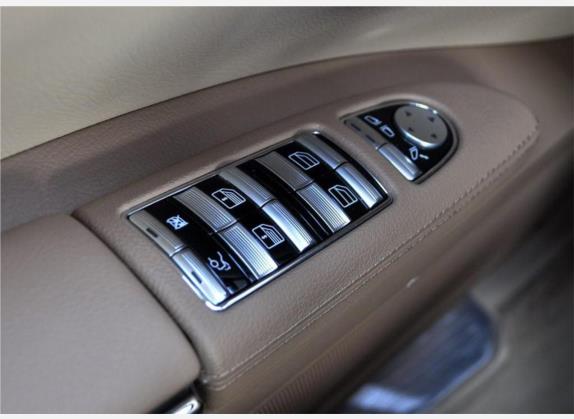 奔驰S级 2008款 S 300 L 尊贵型 车厢座椅   门窗控制