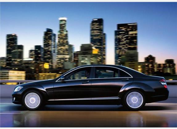 奔驰S级 2008款 S 350 L 4MATIC 外观   正侧