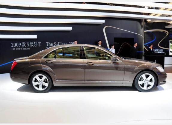奔驰S级 2008款 S 300 L 豪华型 外观   正侧