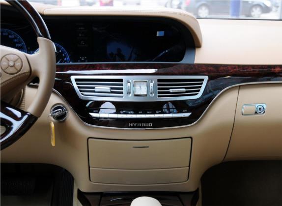 奔驰S级 2010款 S 400 L HYBRID 中控类   中控台