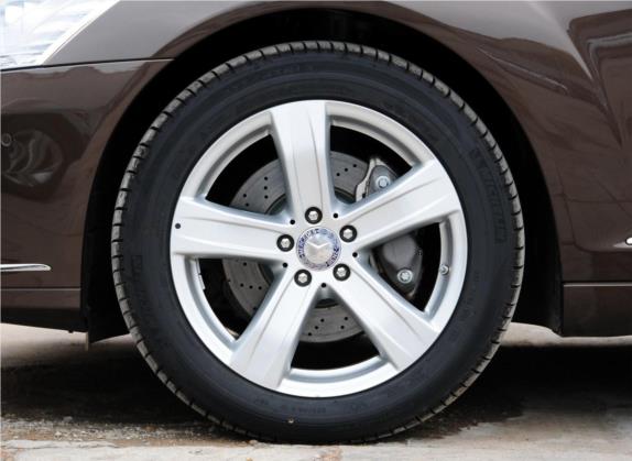 奔驰S级 2010款 S 400 L HYBRID 其他细节类   前轮
