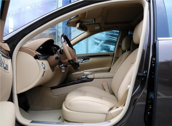 奔驰S级 2010款 S 400 L HYBRID 车厢座椅   前排空间