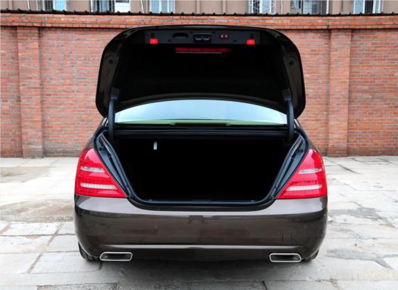 奔驰S级 2010款 S 400 L HYBRID 车厢座椅   后备厢