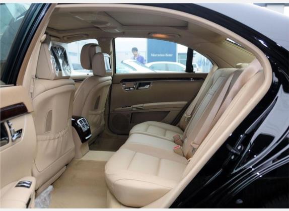 奔驰S级 2010款 S 350 L 豪华型 车厢座椅   后排空间