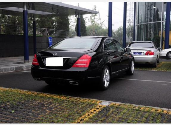 奔驰S级 2010款 S 350 L 豪华型 外观   斜后