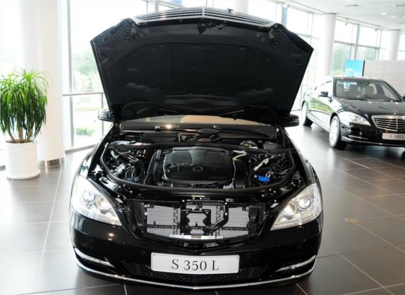 奔驰S级 2011款 S 350 L CGI 其他细节类   发动机舱