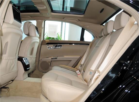 奔驰S级 2011款 S 350 L CGI 车厢座椅   后排空间