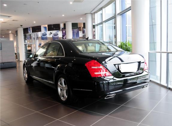 奔驰S级 2011款 S 350 L CGI 外观   斜后
