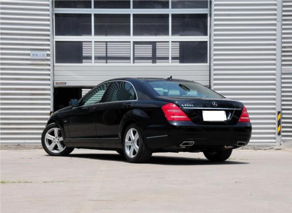 奔驰S级 2012款 S 350 L Grand Edition 外观   斜后