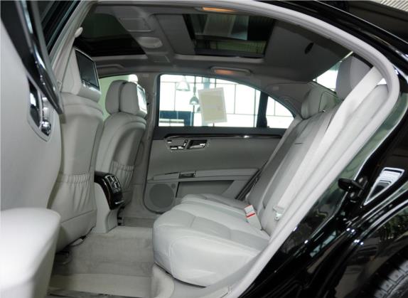 奔驰S级 2012款 S 300 L 尊贵型 Grand Edition 车厢座椅   后排空间