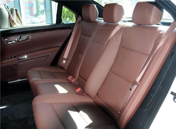 奔驰S级 2012款 S 350 L 4MATIC Grand Edition 车厢座椅   后排空间