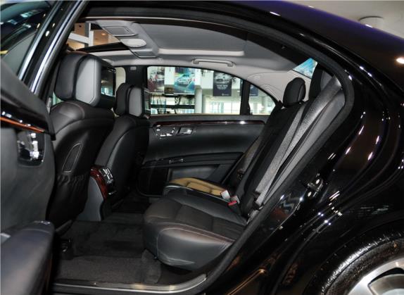 奔驰S级 2012款 S 400 L HYBRID Grand Edition 车厢座椅   后排空间