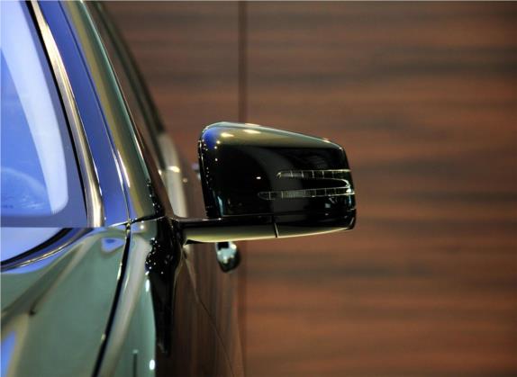 奔驰S级 2012款 S 400 L HYBRID Grand Edition 外观细节类   外后视镜