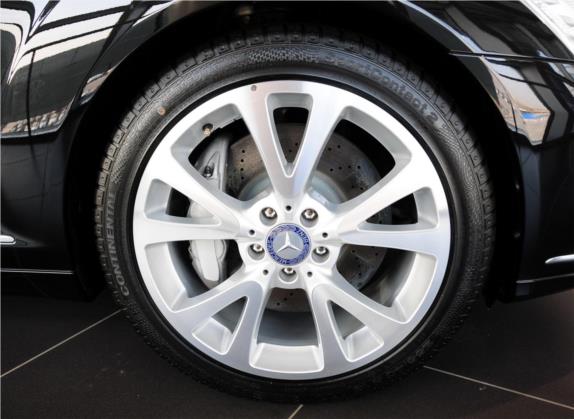 奔驰S级 2012款 S 500 L 4MATIC Grand Edition 其他细节类   前轮