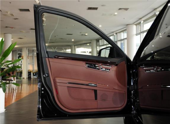 奔驰S级 2012款 S 500 L 4MATIC Grand Edition 车厢座椅   前门板