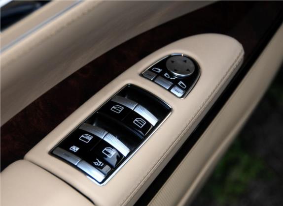 奔驰S级 2012款 S 600 L Grand Edition 车厢座椅   门窗控制