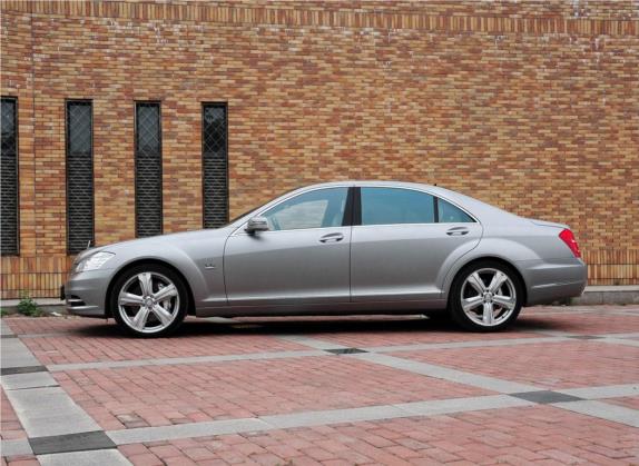 奔驰S级 2012款 S 600 L Grand Edition designo 外观   正侧