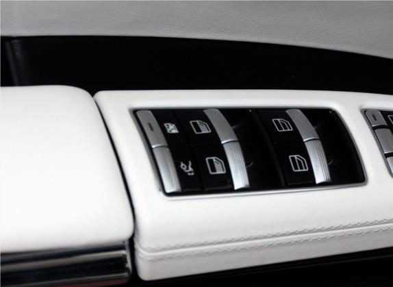 奔驰S级 2012款 S 600 L Grand Edition designo 车厢座椅   门窗控制