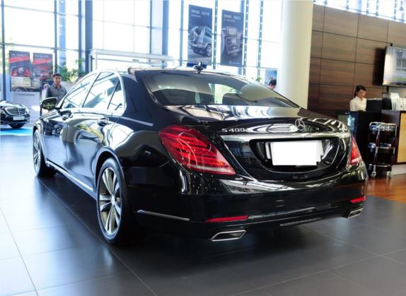 奔驰S级 2014款 S 400 L HYBRID 外观   斜后