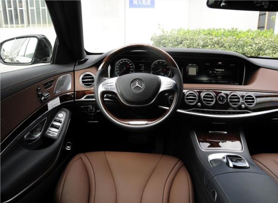 奔驰S级 2015款 S 400 L 4MATIC 中控类   驾驶位