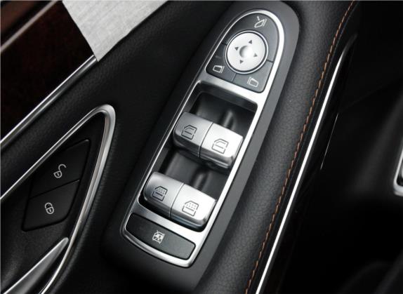奔驰S级 2015款 S 400 L 4MATIC 车厢座椅   门窗控制
