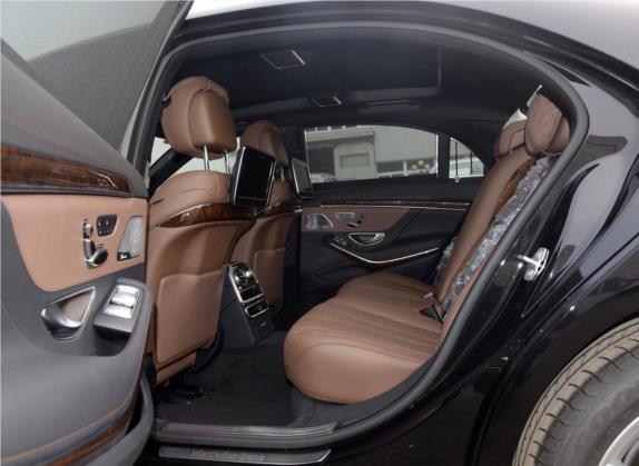 奔驰S级 2015款 S 400 L 车厢座椅   后排空间