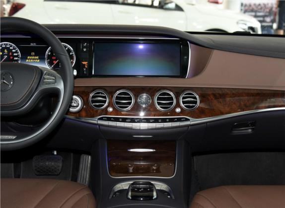 奔驰S级 2016款 S 400 L 中控类   中控台