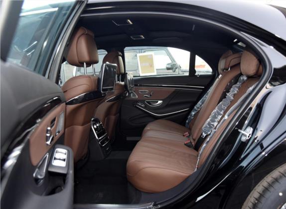 奔驰S级 2016款 S 400 L 4MATIC 车厢座椅   后排空间