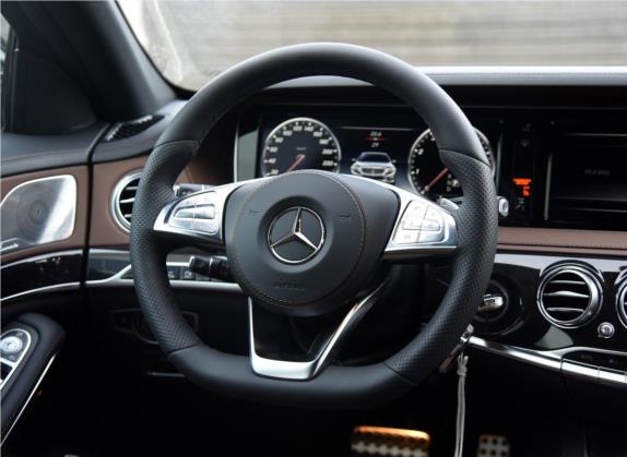 奔驰S级 2016款 S 400 L 4MATIC 中控类   仪表盘