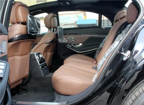 奔驰S级 2016款 S 500 L 4MATIC 车厢座椅   后排空间