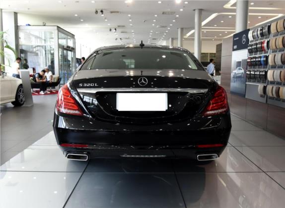 奔驰S级 2016款 S 320 L 商务型 外观   正后