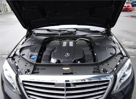 奔驰S级 2017款 S 400 L 其他细节类   发动机舱